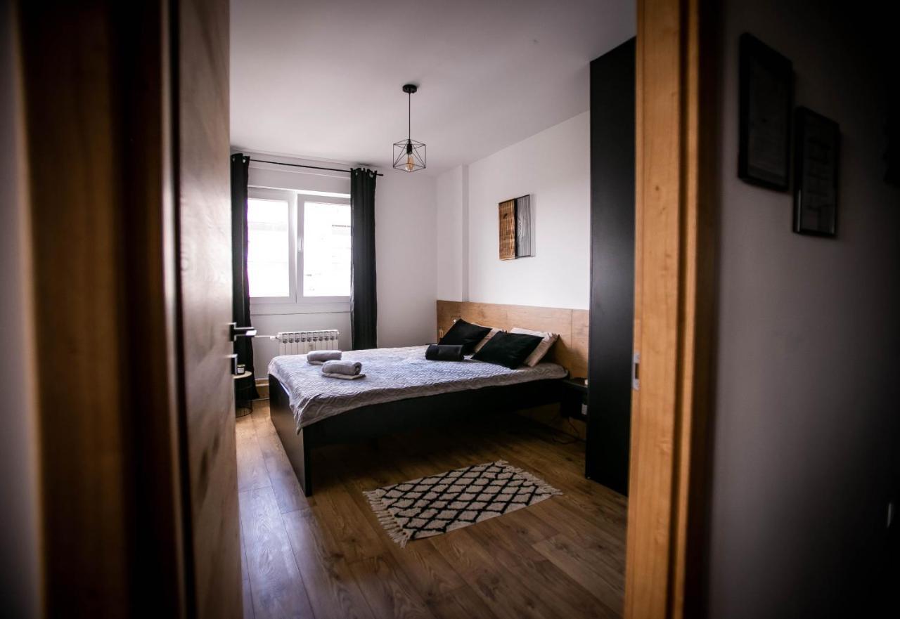 Paola Apartment *